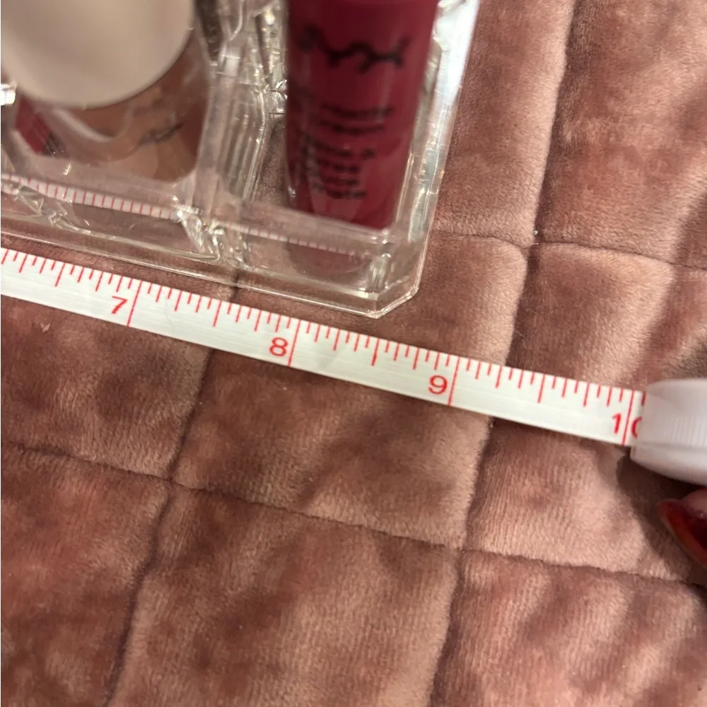 Acrylic 24-lipstick holder